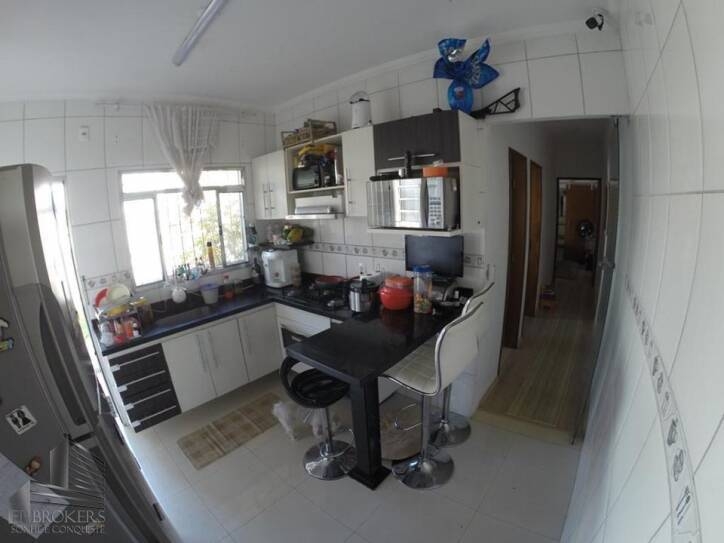 Casa à venda com 2 quartos, 165m² - Foto 3