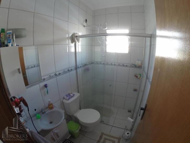 Casa à venda com 2 quartos, 165m² - Foto 7