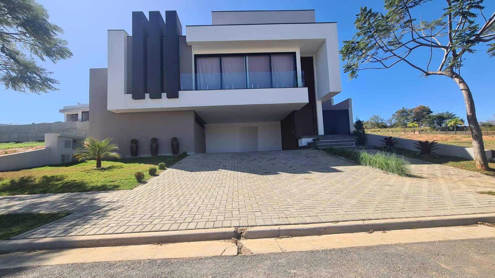 Casa, 3 quartos, 463 m² - Foto 1