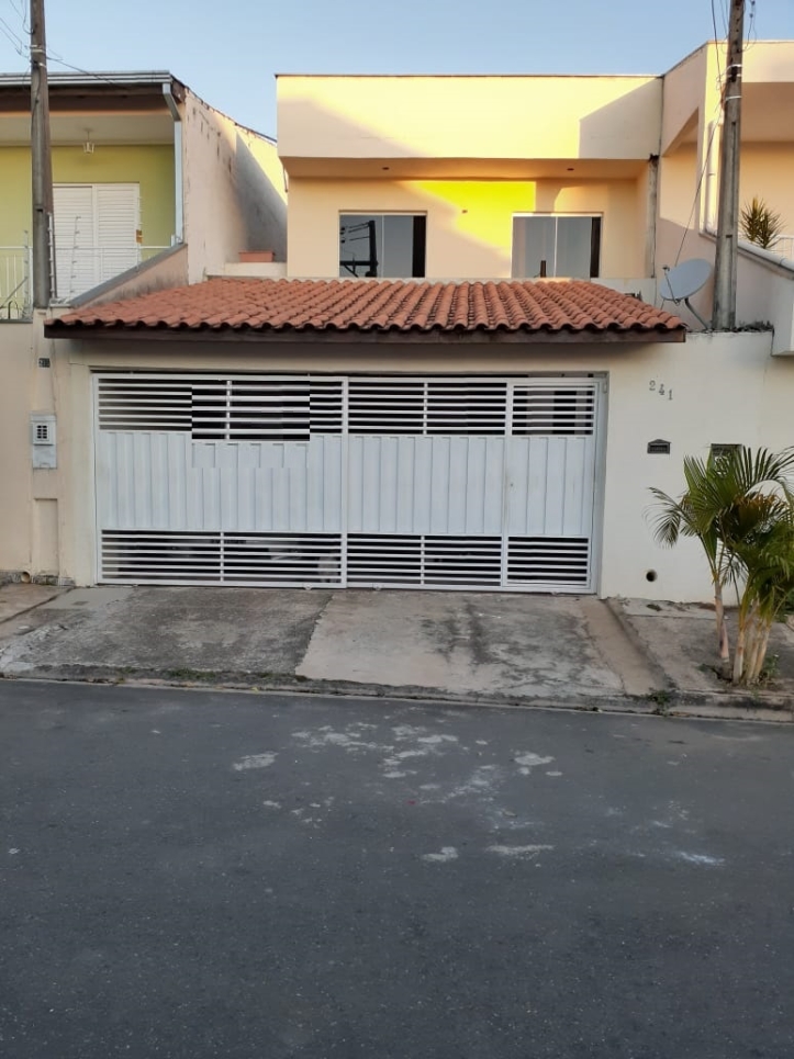 Sobrado à venda com 3 quartos, 92m² - Foto 1