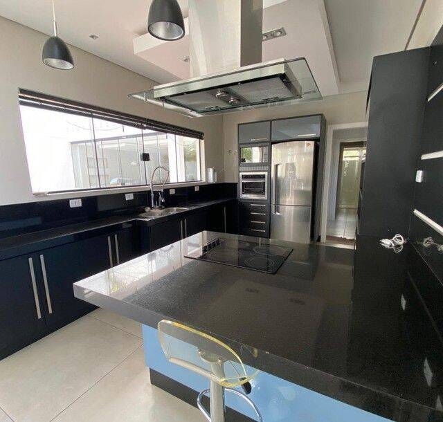 Casa, 4 quartos, 614 m² - Foto 1