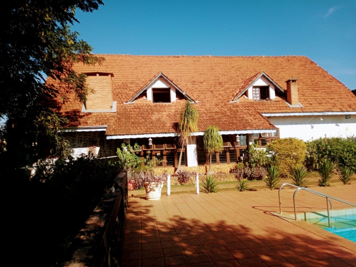 Chácara à venda com 9 quartos, 1000m² - Foto 3