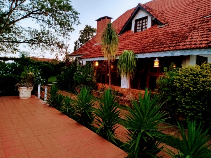 Chácara à venda com 9 quartos, 1000m² - Foto 5