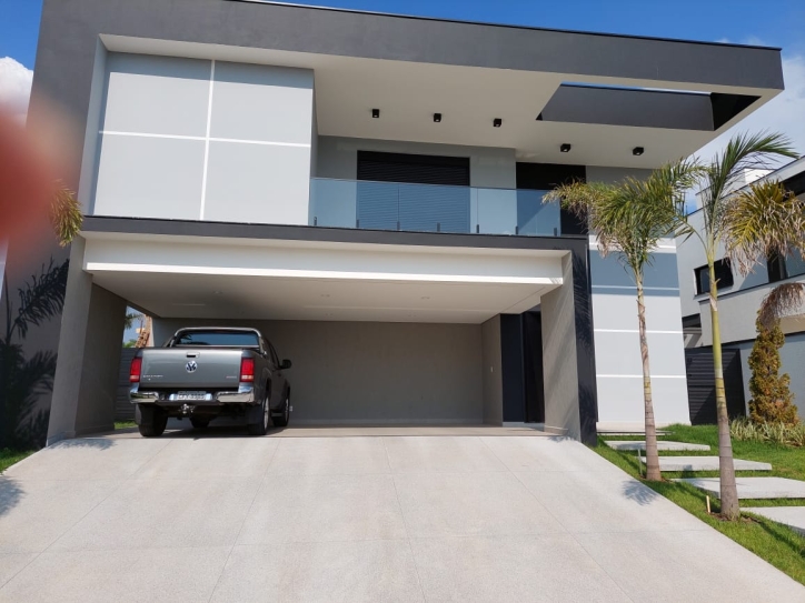 Sobrado, 4 quartos, 370 m² - Foto 1