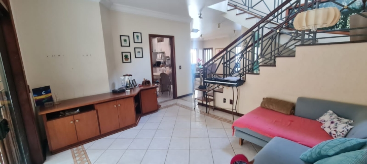 Sobrado, 3 quartos, 259 m² - Foto 5