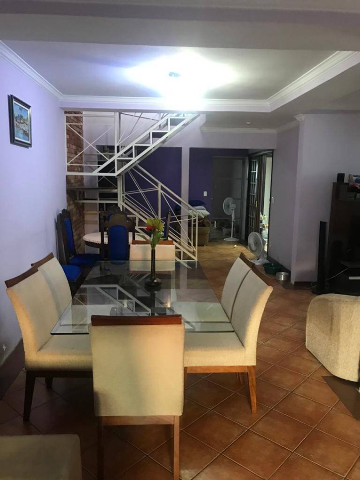 Casa, 4 quartos, 185 m² - Foto 1