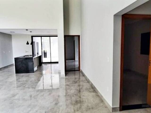 Casa em condomínio para Venda em Sorocaba - 2