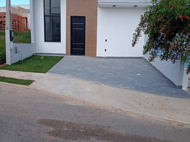 Venda em Residencial Horto Florestal Villagio - Sorocaba