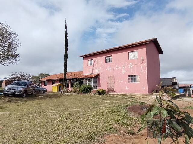 Sítio, 5 quartos, 3000 m² - Foto 1