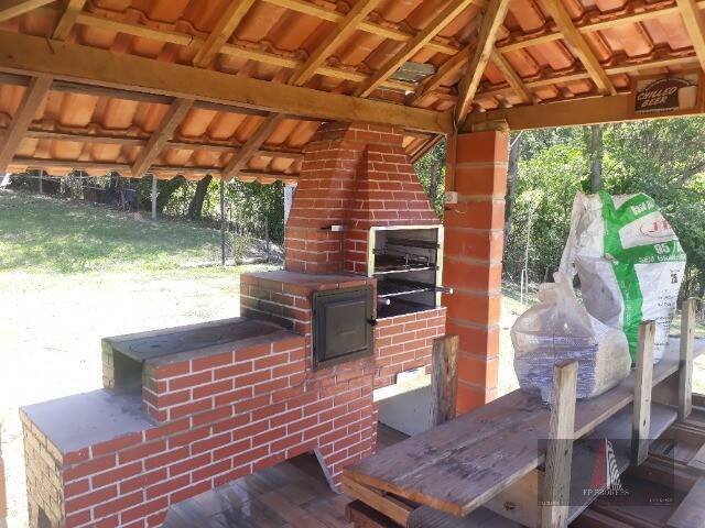 Chácara à venda com 2 quartos, 1000m² - Foto 8