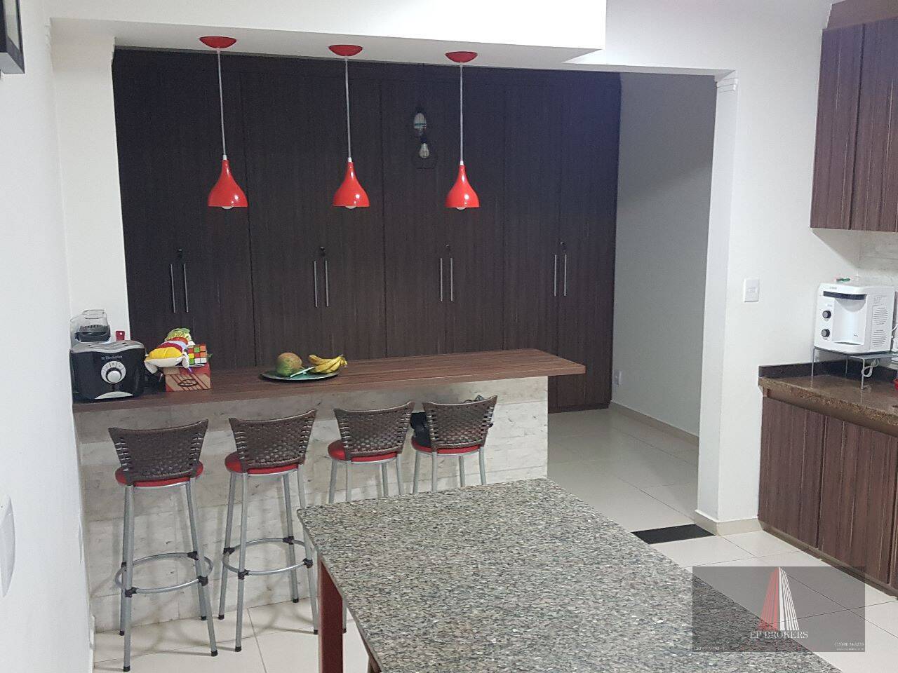 Casa, 3 quartos, 225 m² - Foto 10