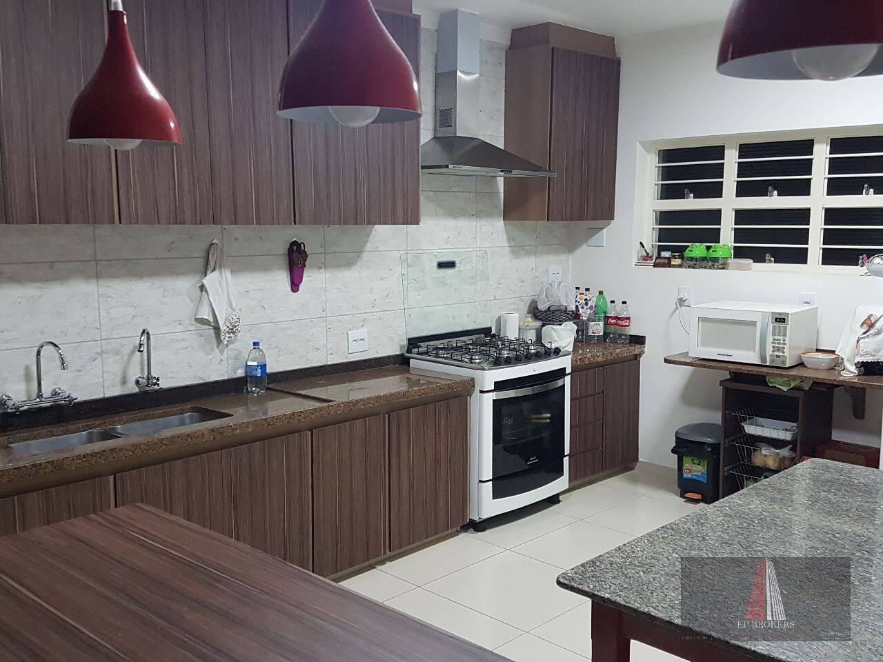 Casa, 3 quartos, 225 m² - Foto 1