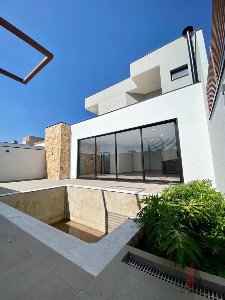 Casa, 3 quartos, 240 m² - Foto 33