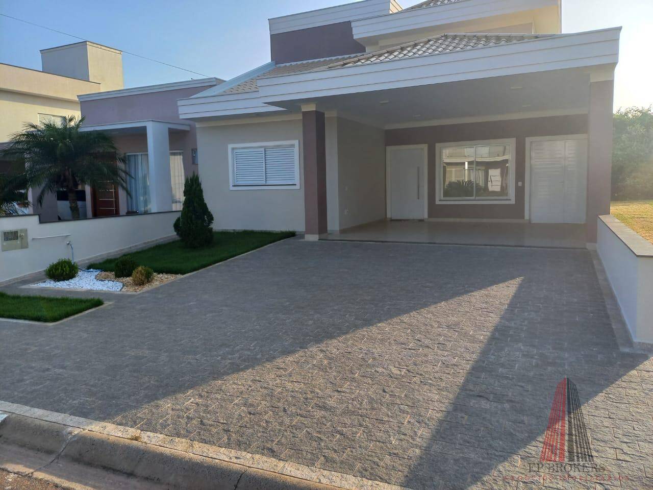 Casa, 3 quartos, 168 m² - Foto 1