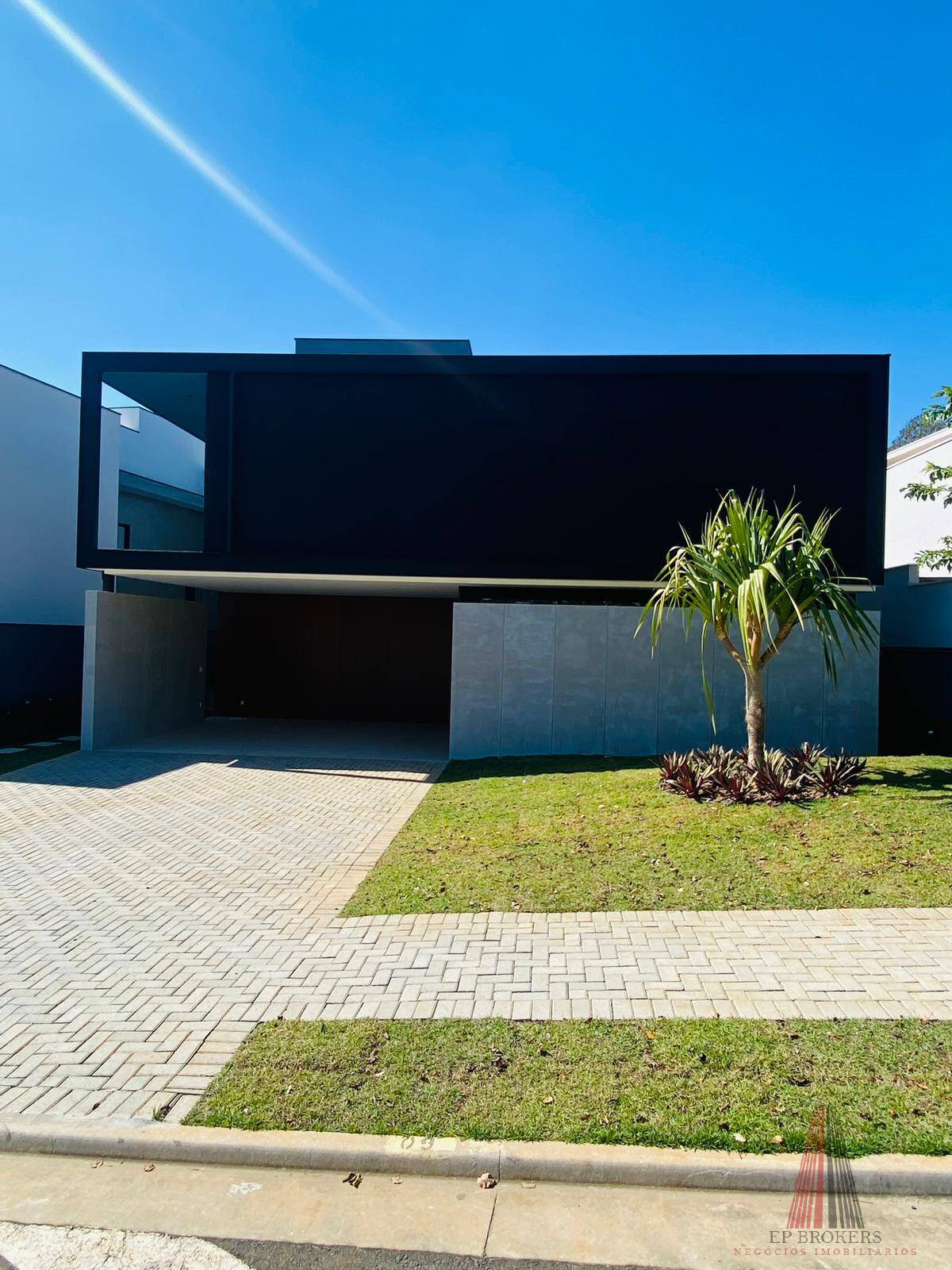Casa, 4 quartos, 355 m² - Foto 1