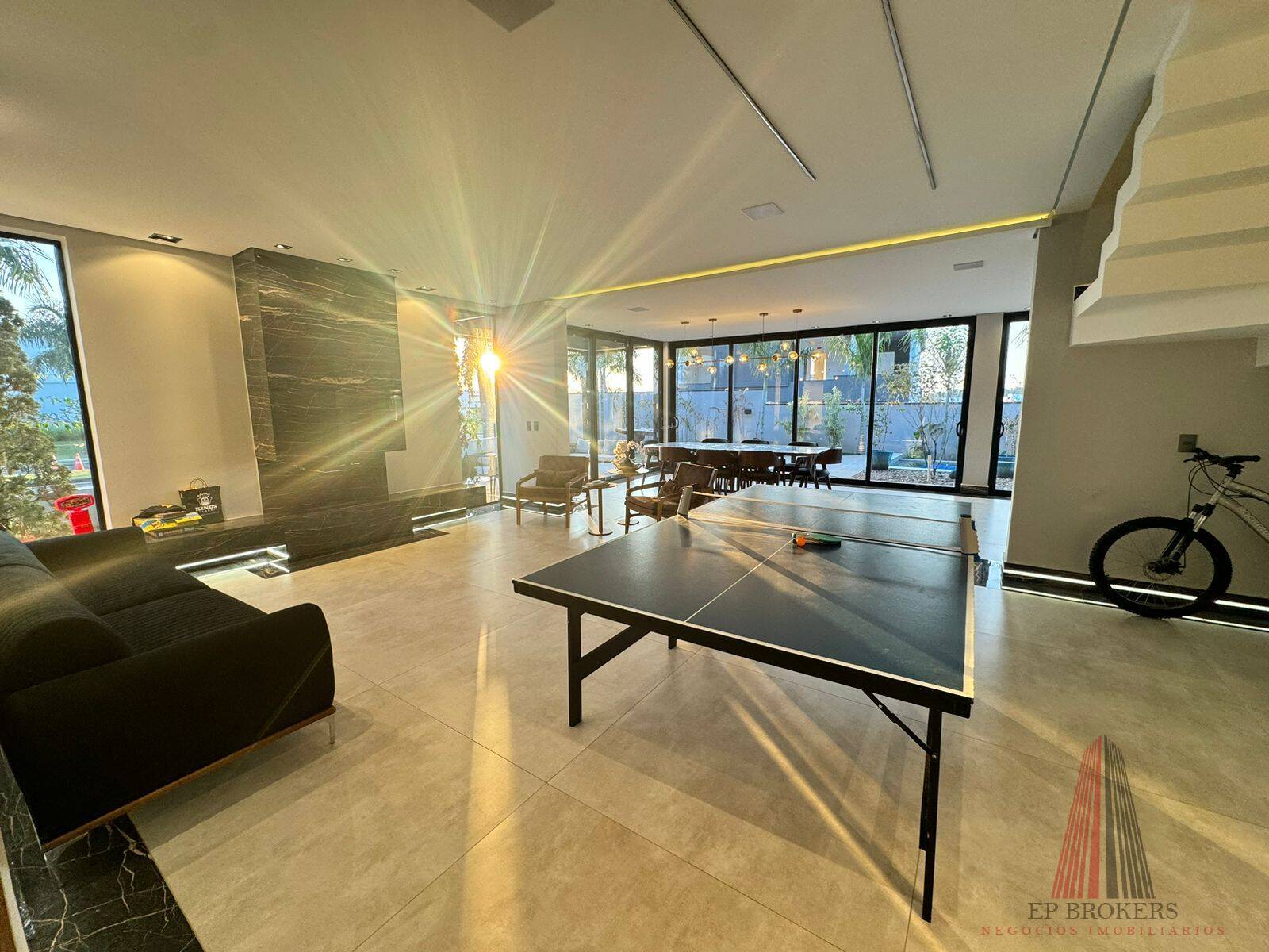 Sobrado, 5 quartos, 450 m² - Foto 4