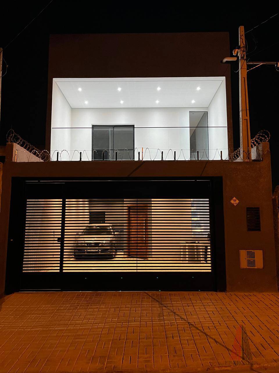Sobrado, 4 quartos, 190 m² - Foto 1