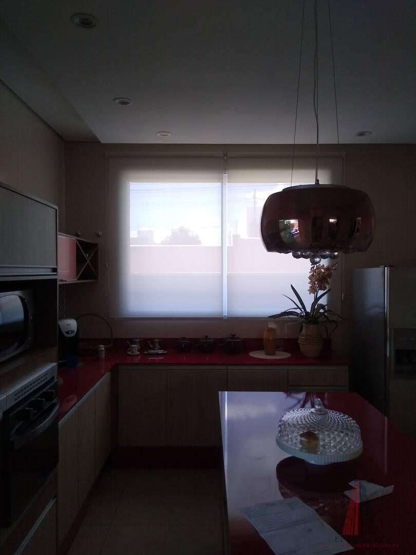 Casa, 3 quartos, 270 m² - Foto 31