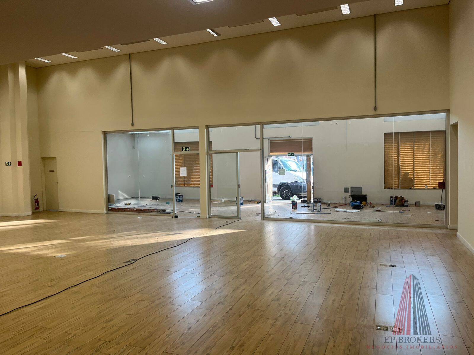 Sala-Conjunto, 900 m² - Foto 3