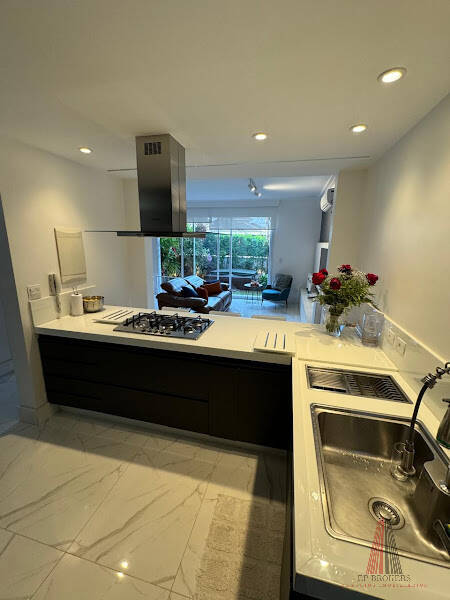 Casa de Condomínio à venda com 3 quartos, 115m² - Foto 9