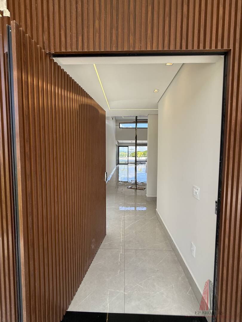 Casa, 4 quartos, 237 m² - Foto 2